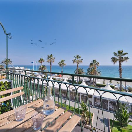 Medusa Apartment - Lungomare Finale Ligure Bagian luar foto
