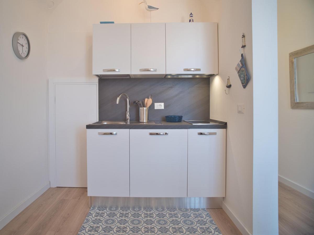 Medusa Apartment - Lungomare Finale Ligure Bagian luar foto